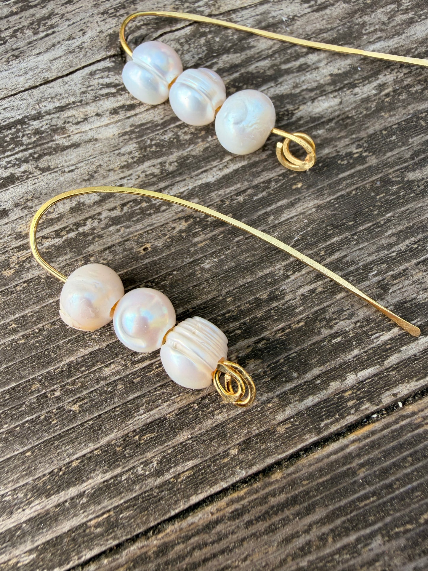 Vintage Pearl Earrings | Gold