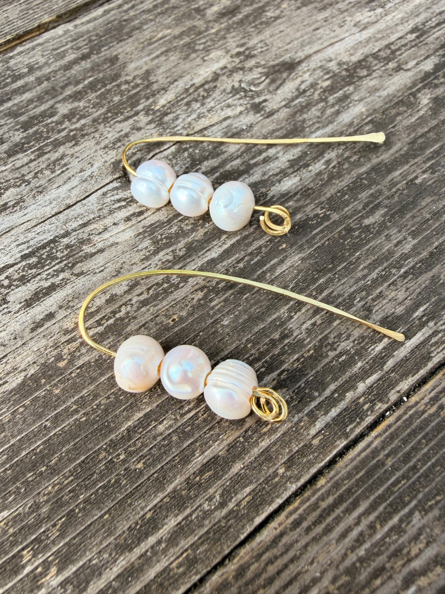 Vintage Pearl Earrings | Gold