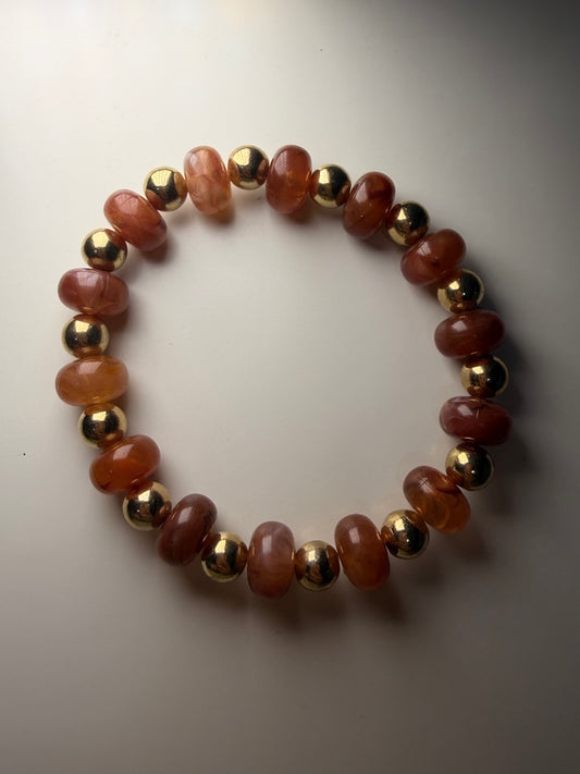 Golden Glow Bracelet – Amber & Gold Beads
