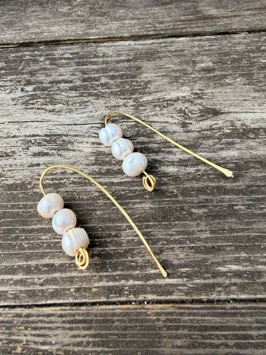 Vintage Pearl Earrings | Gold